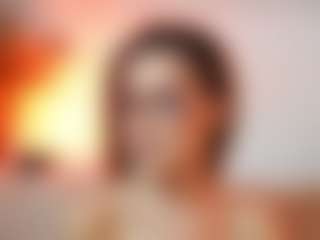 AileenAxa's Live Sex Cam Show