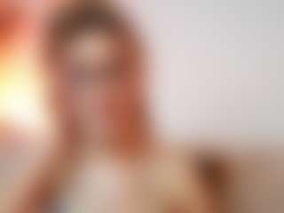 AileenAxa's Live Sex Cam Show