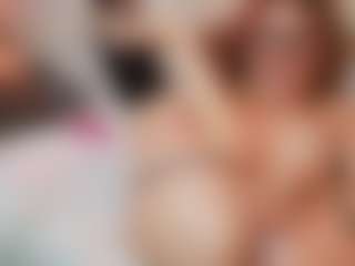 AileenAxa's Live Sex Cam Show