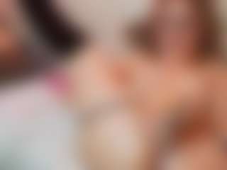 AileenAxa's Live Sex Cam Show