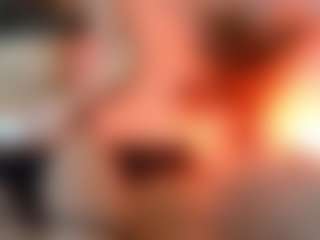 AileenAxa's Live Sex Cam Show