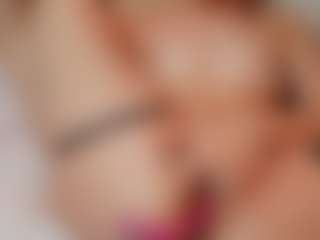 AileenAxa's Live Sex Cam Show