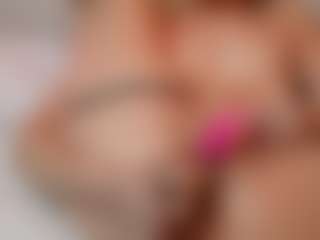 AileenAxa's Live Sex Cam Show