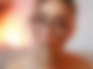 AileenAxa's Live Sex Cam Show