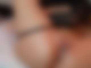 AileenAxa's Live Sex Cam Show