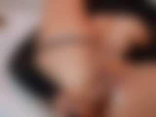 AileenAxa's Live Sex Cam Show
