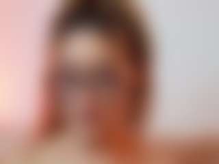 AileenAxa's Live Sex Cam Show