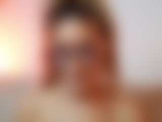 AileenAxa's Live Sex Cam Show