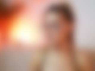 AileenAxa's Live Sex Cam Show