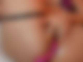 AileenAxa's Live Sex Cam Show