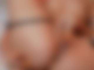 AileenAxa's Live Sex Cam Show