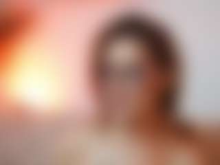 AileenAxa's Live Sex Cam Show