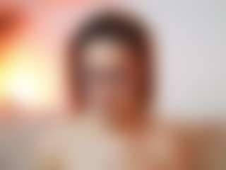 AileenAxa's Live Sex Cam Show