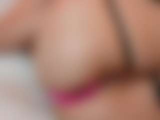 AileenAxa's Live Sex Cam Show