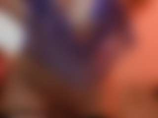 AileenAxa's Live Sex Cam Show
