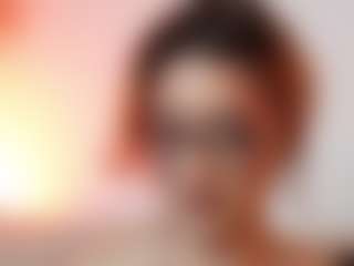 AileenAxa's Live Sex Cam Show