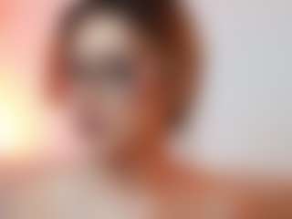 AileenAxa's Live Sex Cam Show