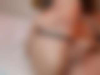 AileenAxa's Live Sex Cam Show