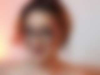 AileenAxa's Live Sex Cam Show