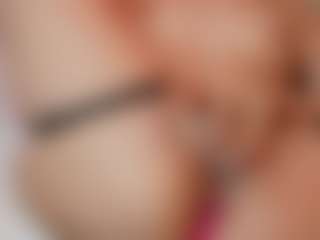AileenAxa's Live Sex Cam Show