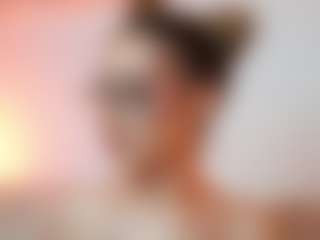 AileenAxa's Live Sex Cam Show