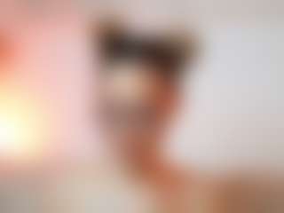 AileenAxa's Live Sex Cam Show