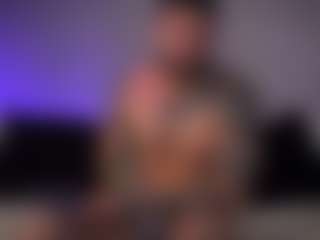 Live cam show with FrankFarrell - Spanish on Camsoda | colombia