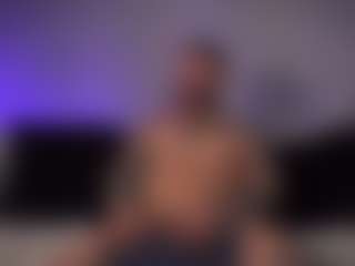 Live cam show with FrankFarrell - Sexting on Camsoda