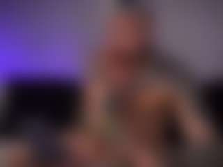 Live cam show with FrankFarrell - Sexting on Camsoda