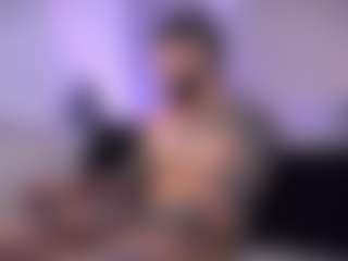 Show en direct avec FrankFarrell - Beardy sur Camsoda