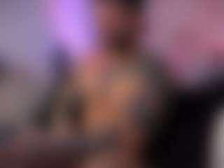 Live cam show with FrankFarrell - Latino on Gym Cam Girls