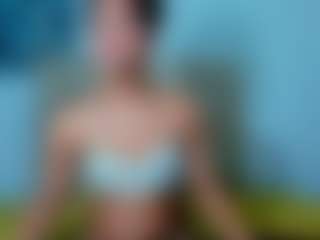 Live cam show with malikalena - Average on intimatelivegirls.com