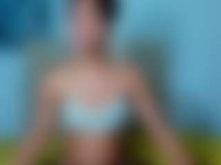 Live cam show with malikalena - Black Hair on intimatelivegirls.com