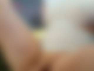 Live cam show with AlenaRios - Caucasian on Camsoda