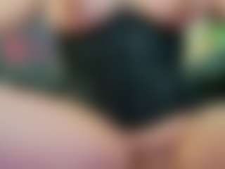 Live cam show with AlenaRios - Dirty Talk on madthumbs