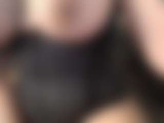 Live cam show with AlenaRios - Caucasian on fuklive.com