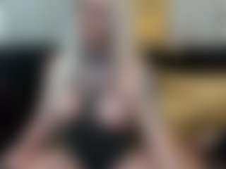 AlenaRios's Live Sex Cam Show