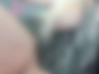 Live cam show with AlenaRios - Implants on Camming Site