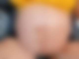 Live cam show with MiiaPonss - Role Play on Camming Site