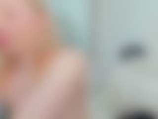Live cam show with Sundy-Rose - Butt Plug on SquirtSoMuch