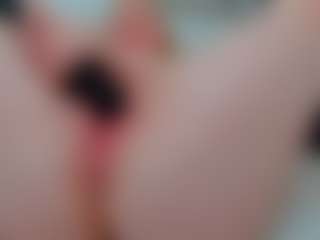 Sundy-Rose's Live Sex Cam Show