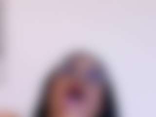 Live cam show with curvybuffgirllll - Joi on StripNow
