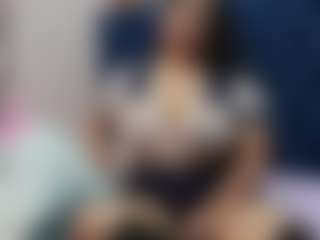 curvybuffgirllll's Live Sex Cam Show