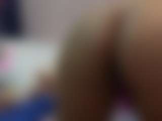 curvybuffgirllll's Live Sex Cam Show