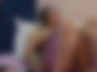 curvybuffgirllll's Live Sex Cam Show