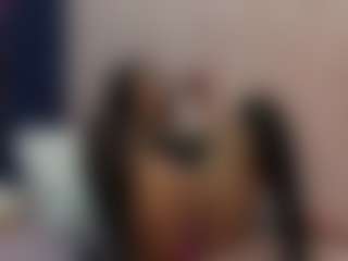 Live cam show with curvybuffgirllll - Mature on TeamSkeetLive