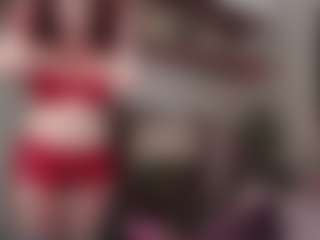 Kora Racy MILF webcam performer live streaming