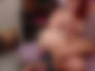 Live cam show with Kora Racy - Spank Red Hair on friskycurves.com