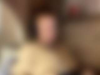 Live cam show with MilaHill - Kisses on Cam Slut