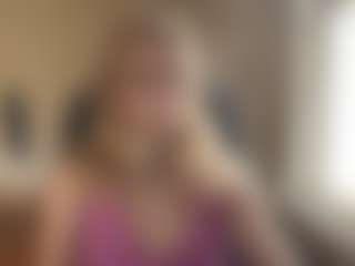 Live cam show with MilaHill - Kisses on SinfulBabes